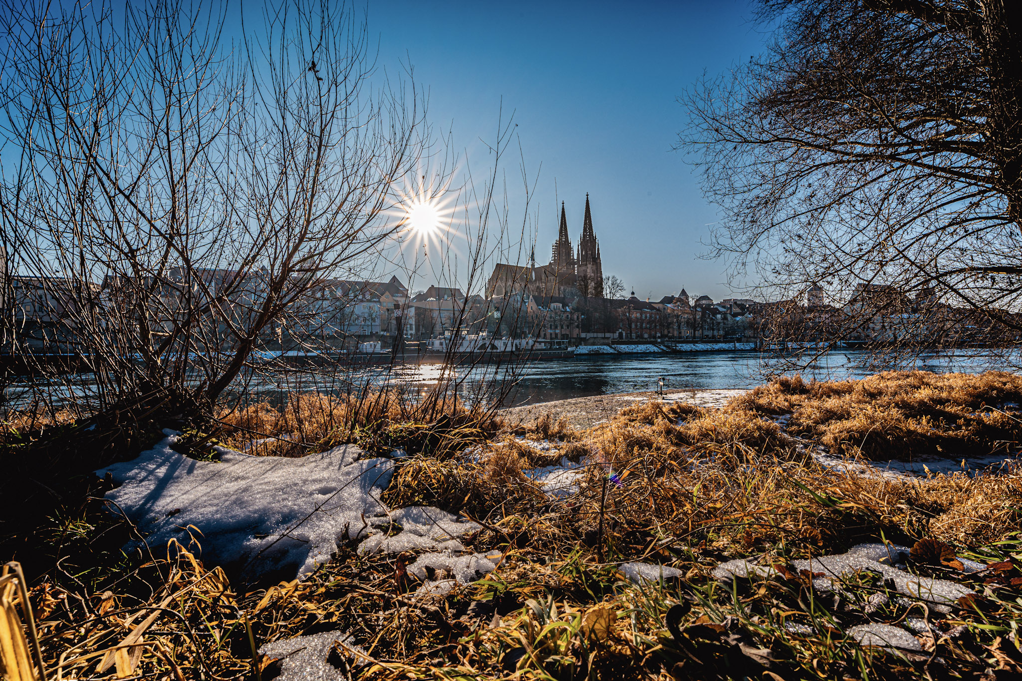 Regensburg Donau Dom Snow